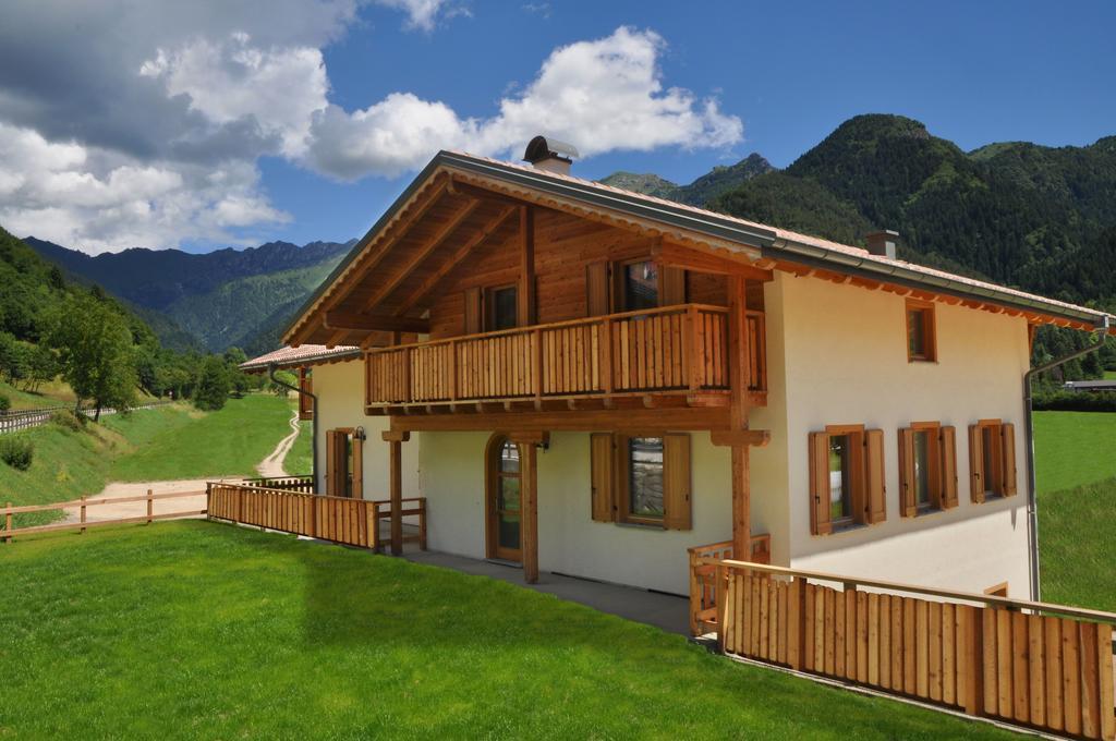 Garni Dal Mozat Bed & Breakfast Lenzumo di Concei Exterior photo